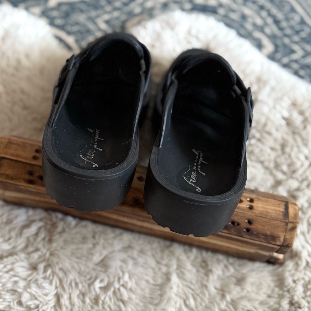 Free People Karlie Buckle Clog, Sz 9 - Picture 14 of 16